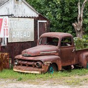 2012-08-30_17-30_10683_WTA_5DM3 Gas Station Memorabilia Collection