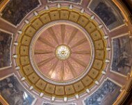 2023-05-15_213712_WTA_R5 The Alabama State Capitol in Montgomery, completed in 1851, is a striking example of Greek Revival architecture and a symbol of the state’s complex history....