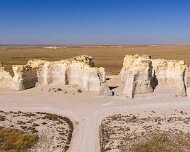 2025-10-03_411450_WTA_Mavic_4_Pro_1x Monument Rocks, Elkader, Kansas